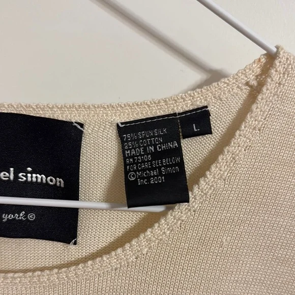 Sequin Dog Graphic Cream Top - Picture 3 of 6